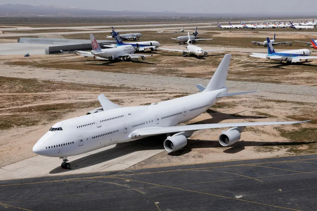 Trump Says Donated Qatari Jet